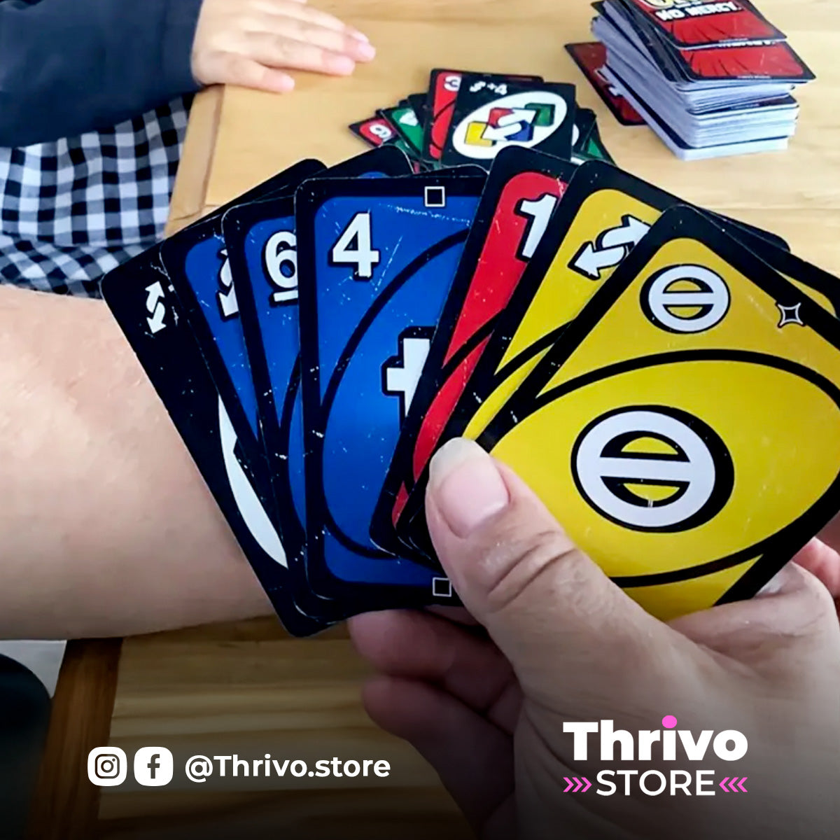 Juego de cartas UNO No Mercy, de caja metálica